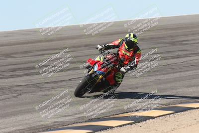 media/Oct-13-2025-Moto Forza (Mon) [[a66d839500]]/3-B Group/Session 2 (Bowl)/